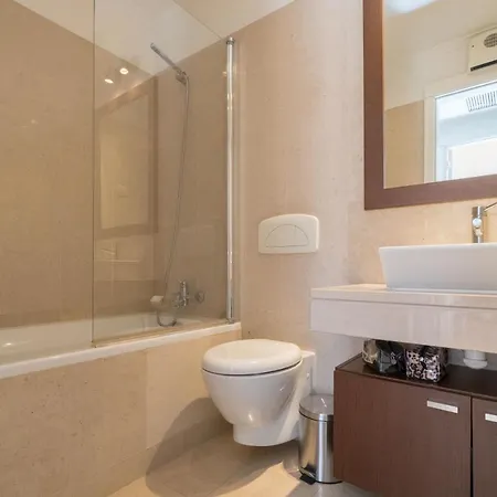 Places - Areeiro Apartman *